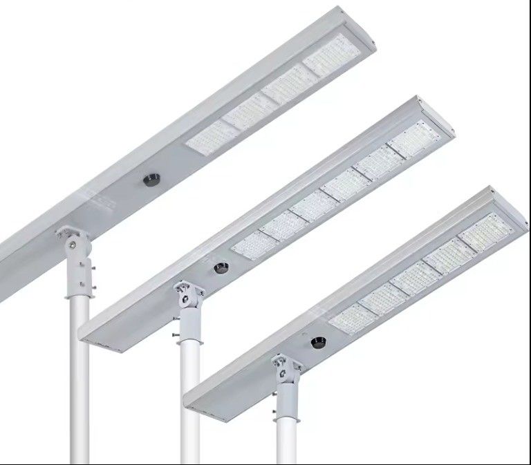 Langdurige en waterdichte zonne-LED-straatverlichting voor eenvoudige buiteninstallatie